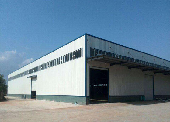 軽量の鋼鉄プレハブSGSの金属のガレージの建物の格納庫