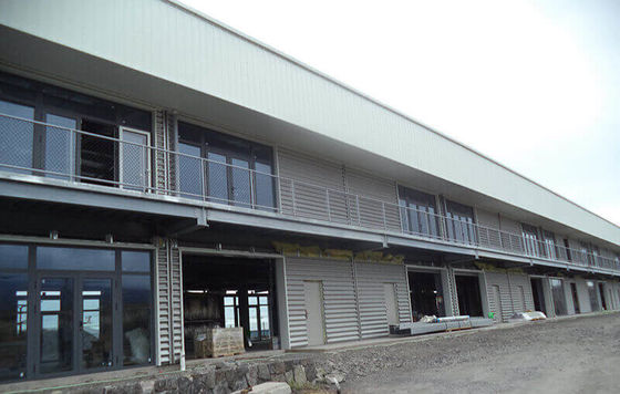 倉庫/格納庫Odmの鉄骨構造の建物のガラス繊維 サンドイッチ パネル