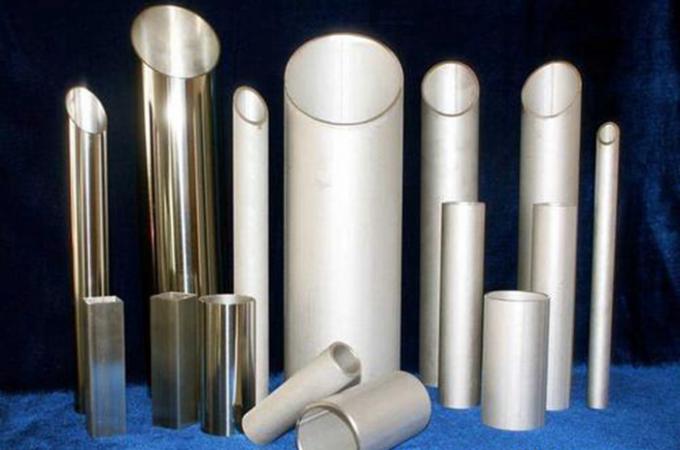 ステンレス鋼の通された管100mmのステンレス鋼の管のステンレス鋼の溶接された管のステンレス鋼の長方形の管